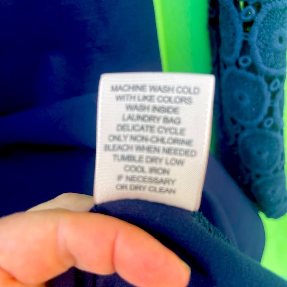 Philosophy NWT Dress navy blue with crochet sleeves size S - Picture 3 of 13